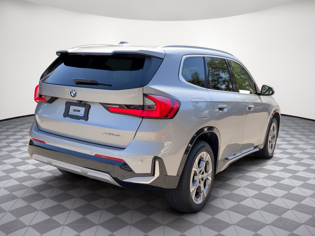 Used 2025 BMW X1 xDrive28i w/ Premium Package AWD/4WD image 9