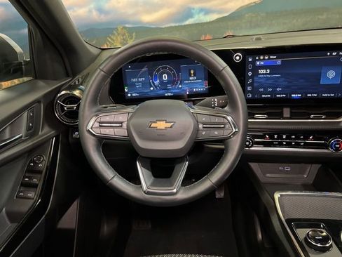 Used 2026 Chevrolet Equinox LT image 62