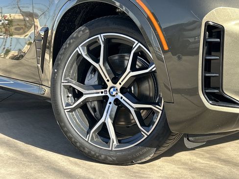 New 2026 BMW X5 xDrive50e w/ M Sport Package image 6