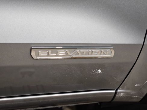 Used 2024 GMC Canyon Elevation w/ Elevation Premium Package image 39