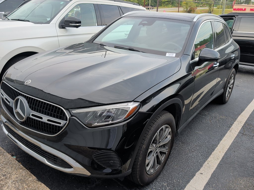 Used 2026 Mercedes-Benz GLC 300 4MATIC image 3