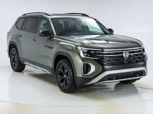New 2026 Volkswagen Atlas Peak Edition image 15