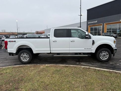 Used 2019 Ford F250 XLT w/ XLT Premium Package image 5