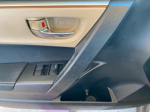 Used 2015 Toyota Corolla LE w/ Protection Package FWD image 10