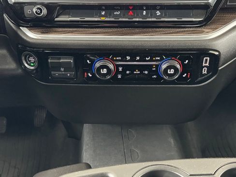 Used 2025 Chevrolet Silverado 2500 LT AWD/4WD image 31