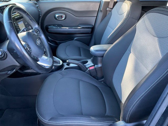 Used 2017 Kia Soul + w/ Audio Package FWD image 5