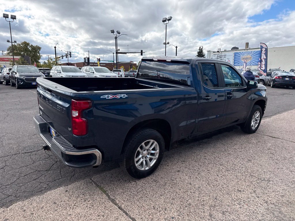 Used 2021 Chevrolet Silverado 1500 LT AWD/4WD image 11
