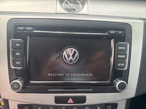Used 2013 Volkswagen CC R-Line image 15