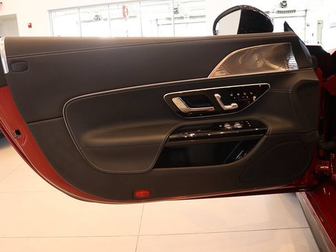 Used 2022 Mercedes-Benz SL 63 AMG 4MATIC image 66