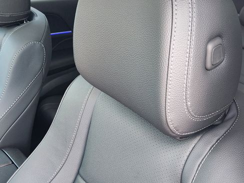 New 2026 Mercedes-Benz GLE 450e 4MATIC image 12