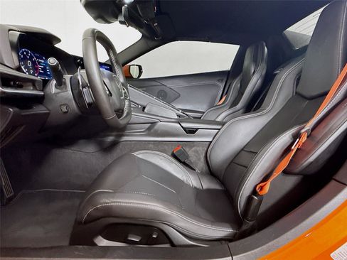 Used 2024 Chevrolet Corvette Stingray Convertible image 21