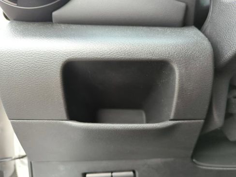 Used 2020 Nissan Kicks SR image 29