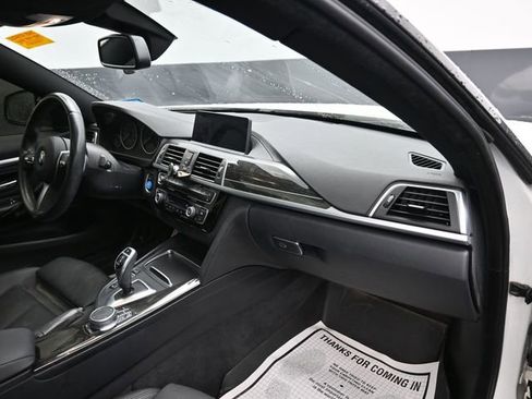 Used 2020 BMW 430i xDrive Coupe w/ M Sport Package image 8