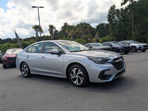 Certified 2025 Subaru Legacy Premium AWD/4WD image 2