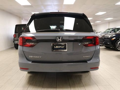 Used 2024 Honda Odyssey Sport image 7
