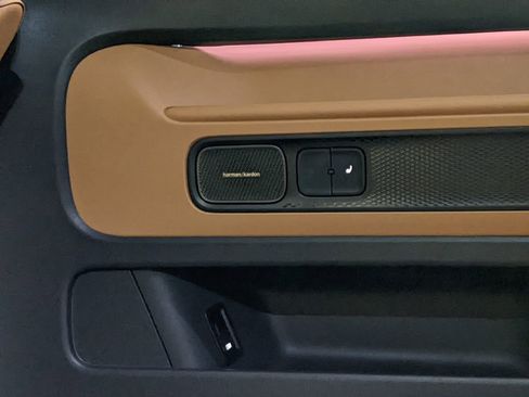 New 2025 Volkswagen ID. Buzz Pro S Plus image 24