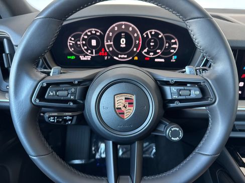 Certified 2026 Porsche Cayenne AWD/4WD image 28