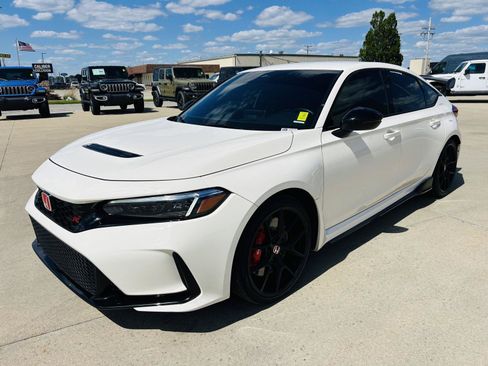Used 2025 Honda Civic Type R image 32