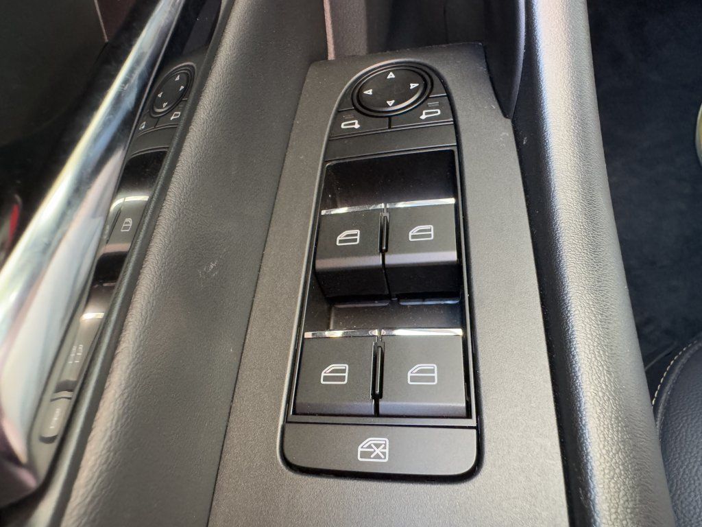 Used 2024 MAZDA CX-90 Plug-In Hybrid w/ Preferred AWD/4WD image 24