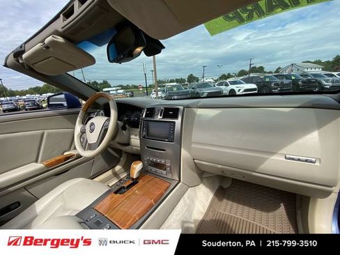 Used 2005 Cadillac XLR RWD image 32