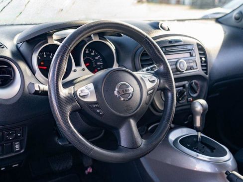 Used 2011 Nissan Juke S w/ Sport Pkg image 15