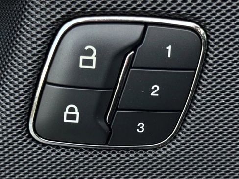 Used 2019 Lincoln Nautilus Reserve FWD image 43