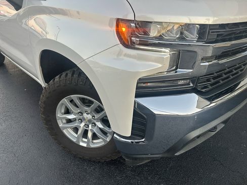 Used 2020 Chevrolet Silverado 1500 LT w/ All-Star Edition image 3