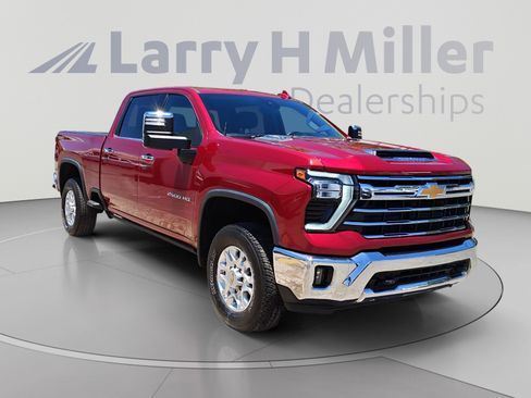 Used 2024 Chevrolet Silverado 2500 LTZ AWD/4WD image 7