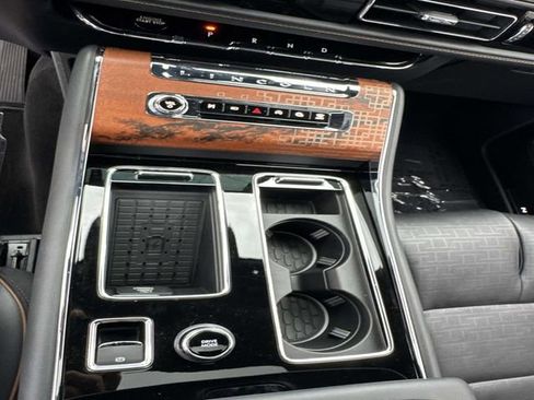 New 2026 Lincoln Aviator Black Label AWD/4WD image 24