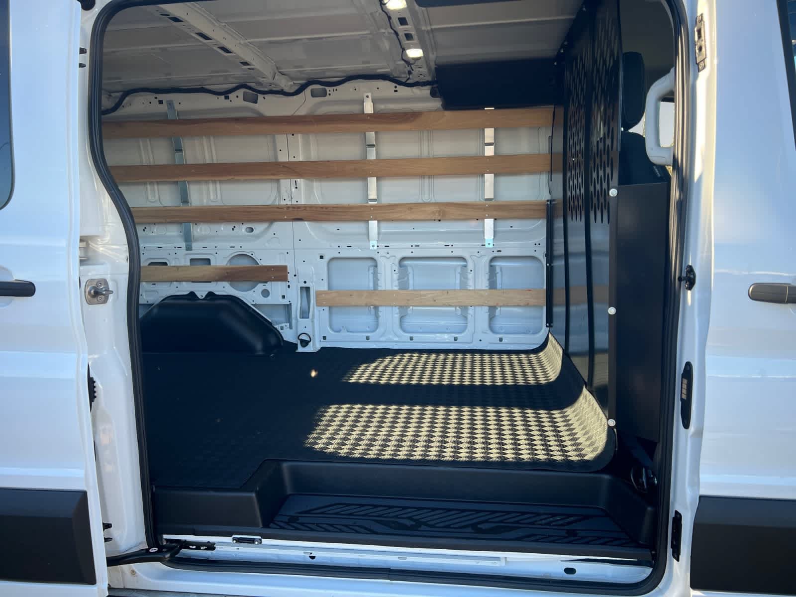 Used 2025 Ford Transit 250 Low Roof w/ Exterior Upgrade Package RWD image 15