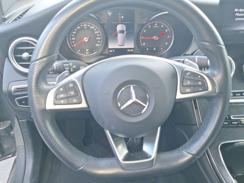 Used 2019 Mercedes-Benz GLC 300 4MATIC image 10