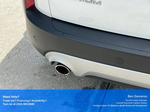 Used 2020 Ford Escape Titanium FWD image 30