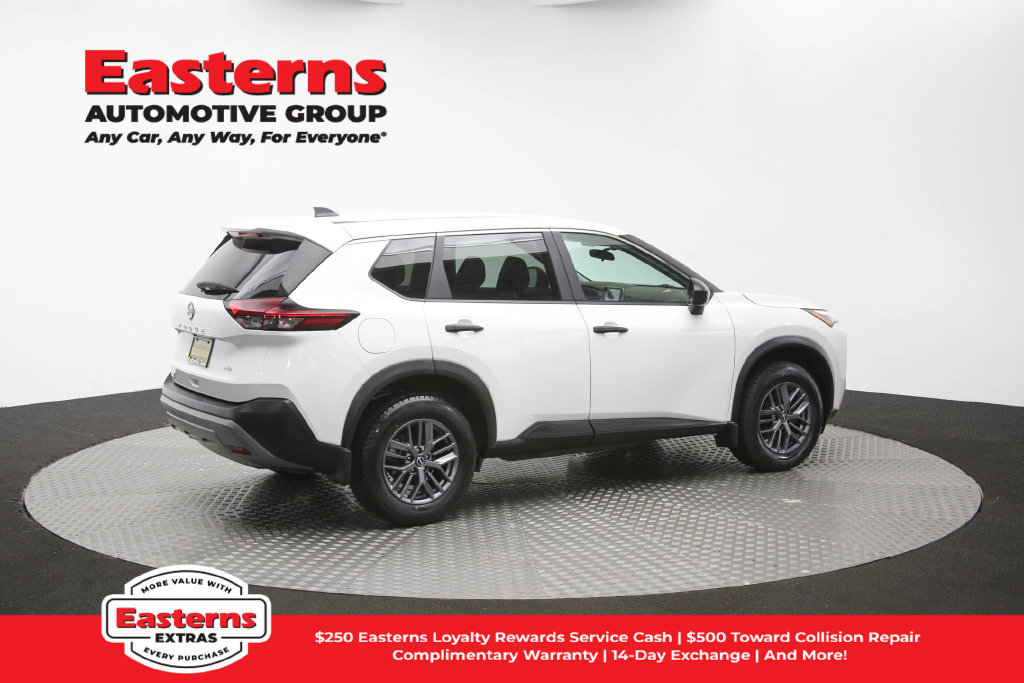 Used 2023 Nissan Rogue S AWD/4WD image 45