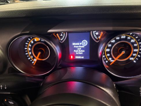 Used 2022 Jeep Wrangler Unlimited Sport w/ Cold Weather Group AWD/4WD image 15
