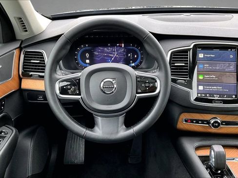 Certified 2024 Volvo XC90 B6 Plus image 8