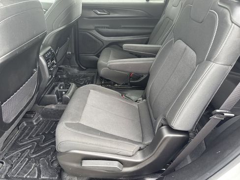 Used 2025 Jeep Grand Cherokee L Laredo RWD image 24