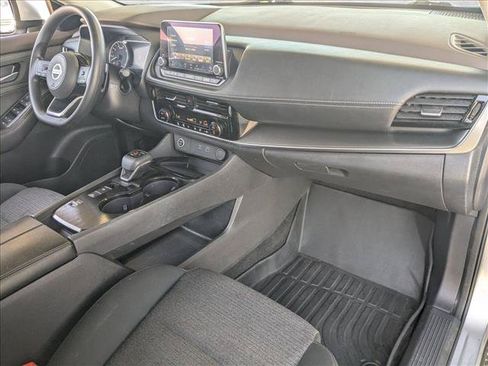 Used 2021 Nissan Rogue SV FWD image 21