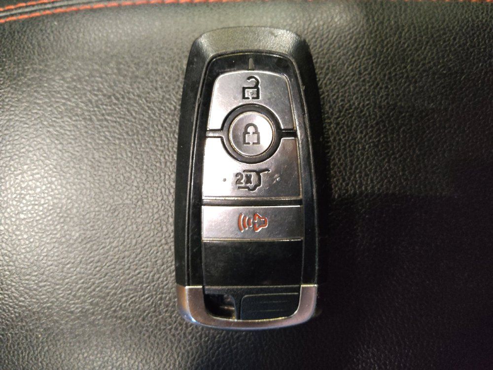 Used 2025 Ford Escape ST-Line FWD image 32