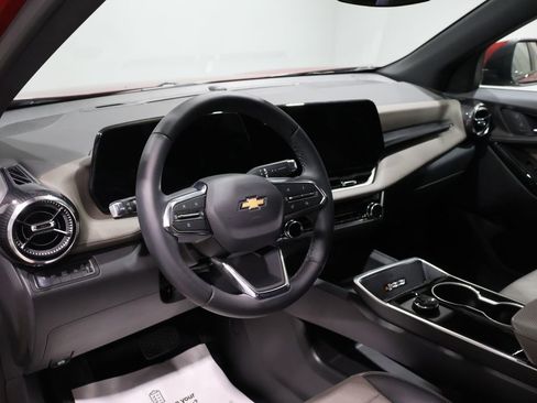 Used 2026 Chevrolet Equinox LT w/ Convenience Package II image 15