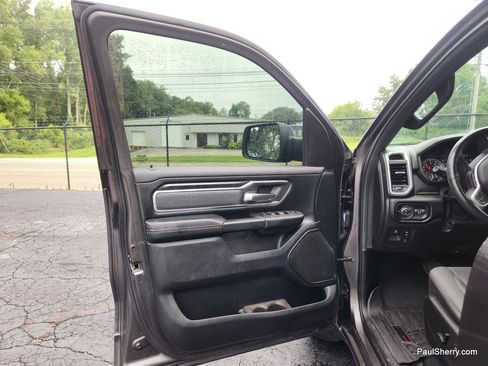 Used 2019 RAM 1500 Big Horn AWD/4WD image 18