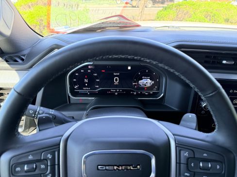 Used 2024 GMC Sierra 1500 Denali w/ Technology Package image 17