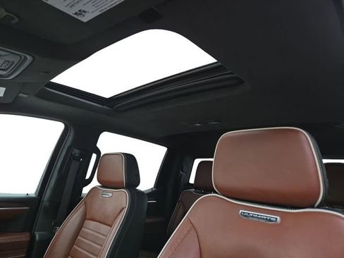 Used 2022 GMC Sierra 1500 Denali Ultimate image 12