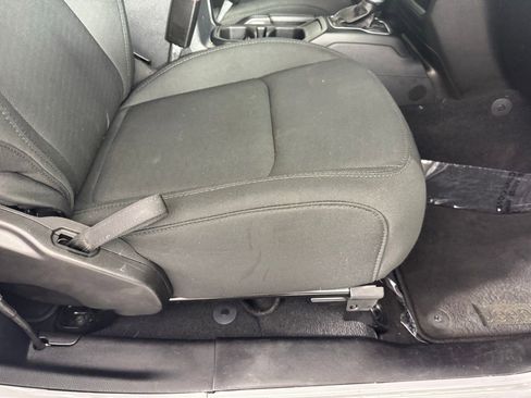 Used 2021 Jeep Wrangler Sport image 26
