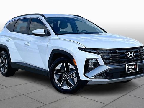 Certified 2025 Hyundai Tucson SEL image 3