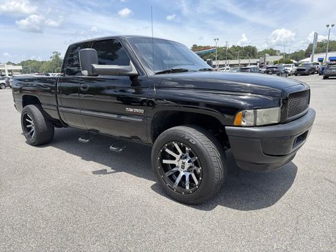 Used 1999 Dodge Ram 2500 Truck 2WD Quad Cab image 4