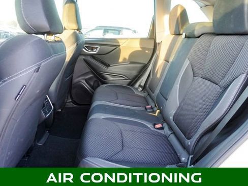 Used 2023 Subaru Forester Premium image 7