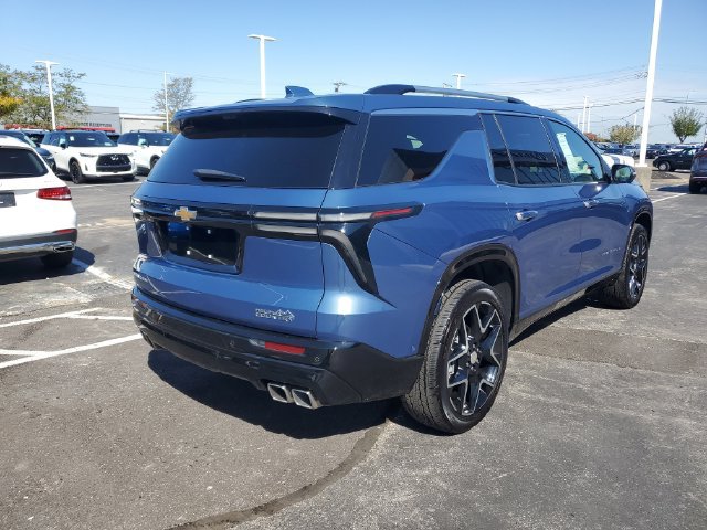 Used 2025 Chevrolet Traverse High Country FWD image 4