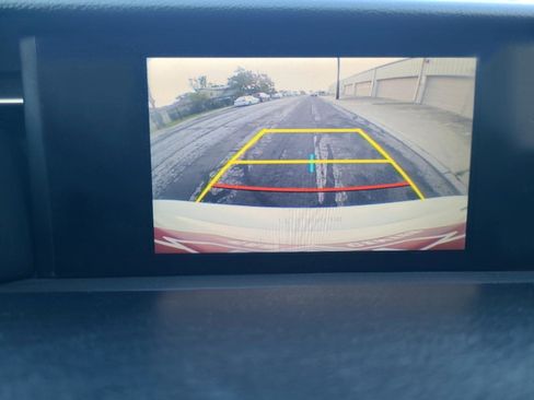 Used 2015 Lexus IS 250 w/ Premium Package RWD image 15