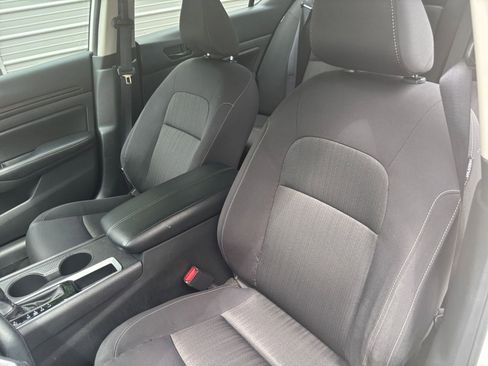 Used 2025 Nissan Altima 2.5 SV FWD image 22