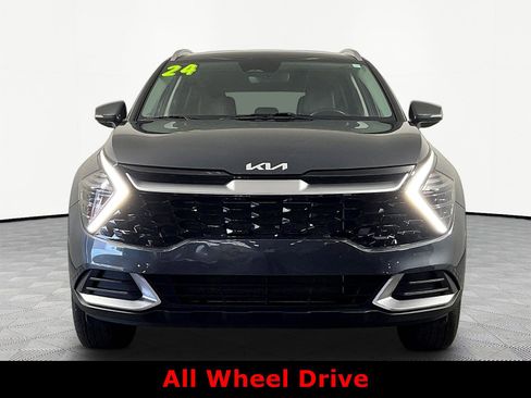Used 2024 Kia Sportage EX AWD/4WD image 2